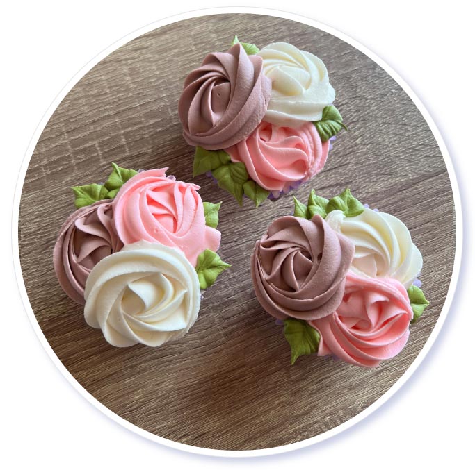Bouquet of roses cupcakes for mothers day